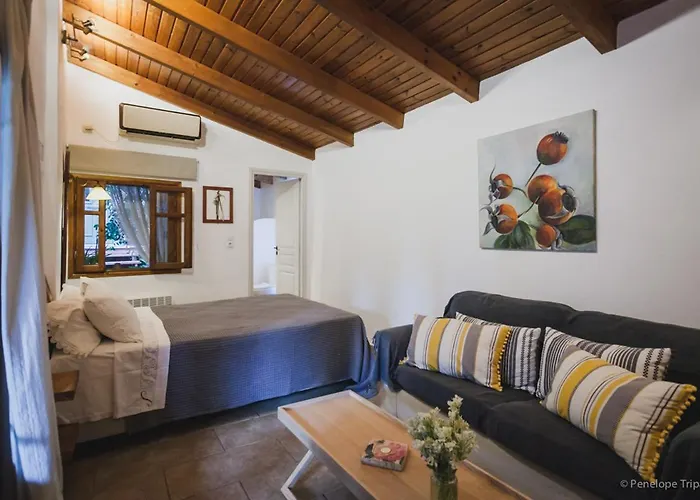 Small In The Garden *