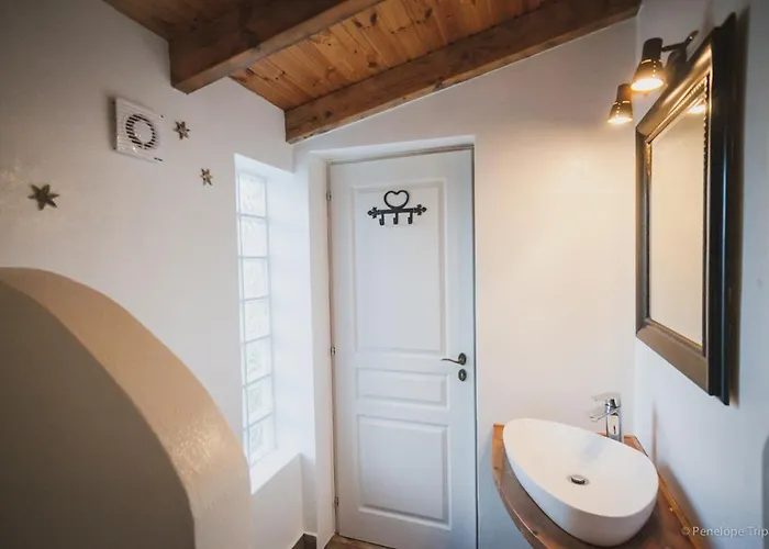 Small In The Garden Homestay *