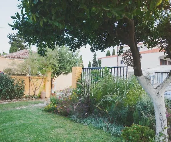 Small In The Garden Amarynthos